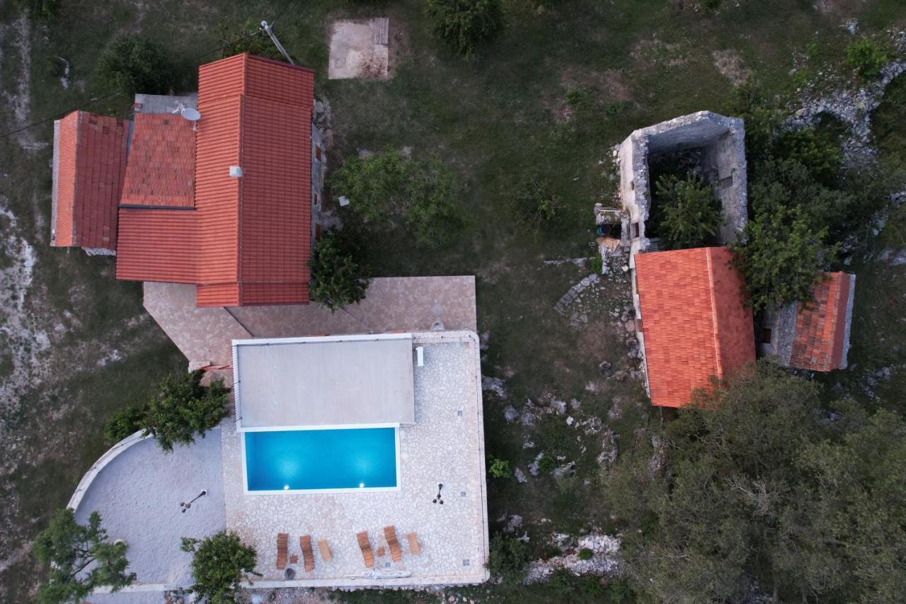 Patakun Holiday Home For 5, With Heated Pool Lecevica Exterior foto